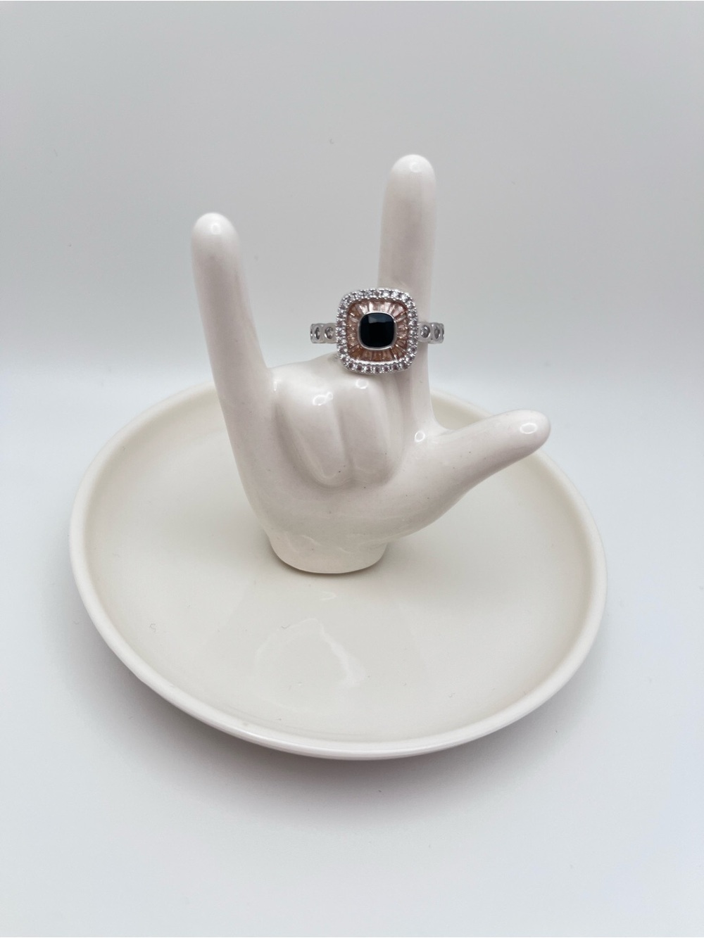 Bomb Party Ring - The Grand Prize - Size 8